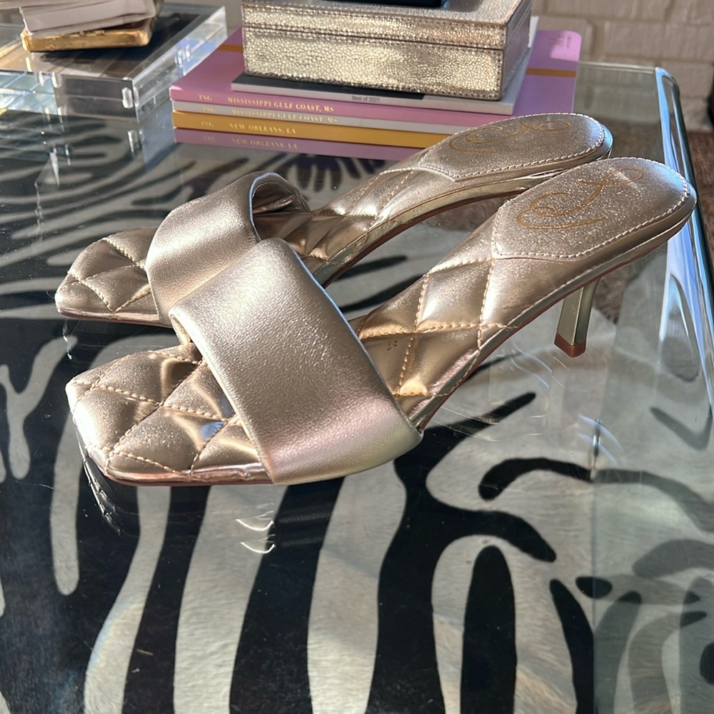 Kitten heel Sam Edelman gold puffy leather slides. Adorable!!! Brand new.